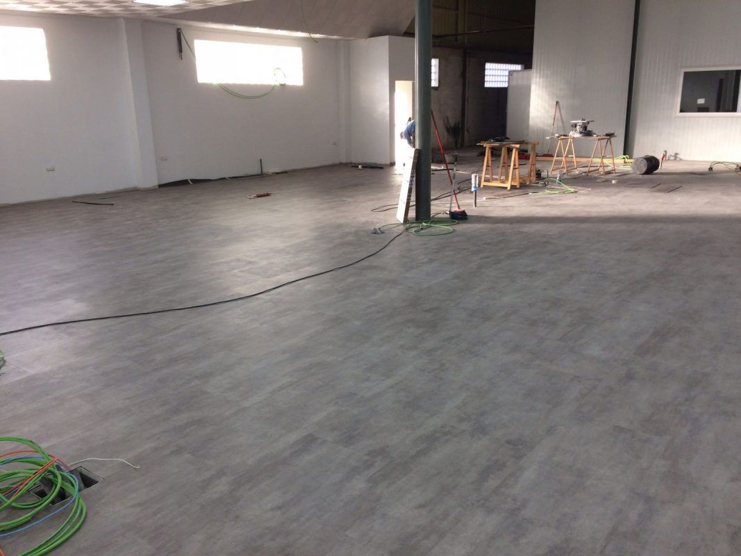 JM BricoDecoracion – Parquet, Puertas de Madera y Vinilos
